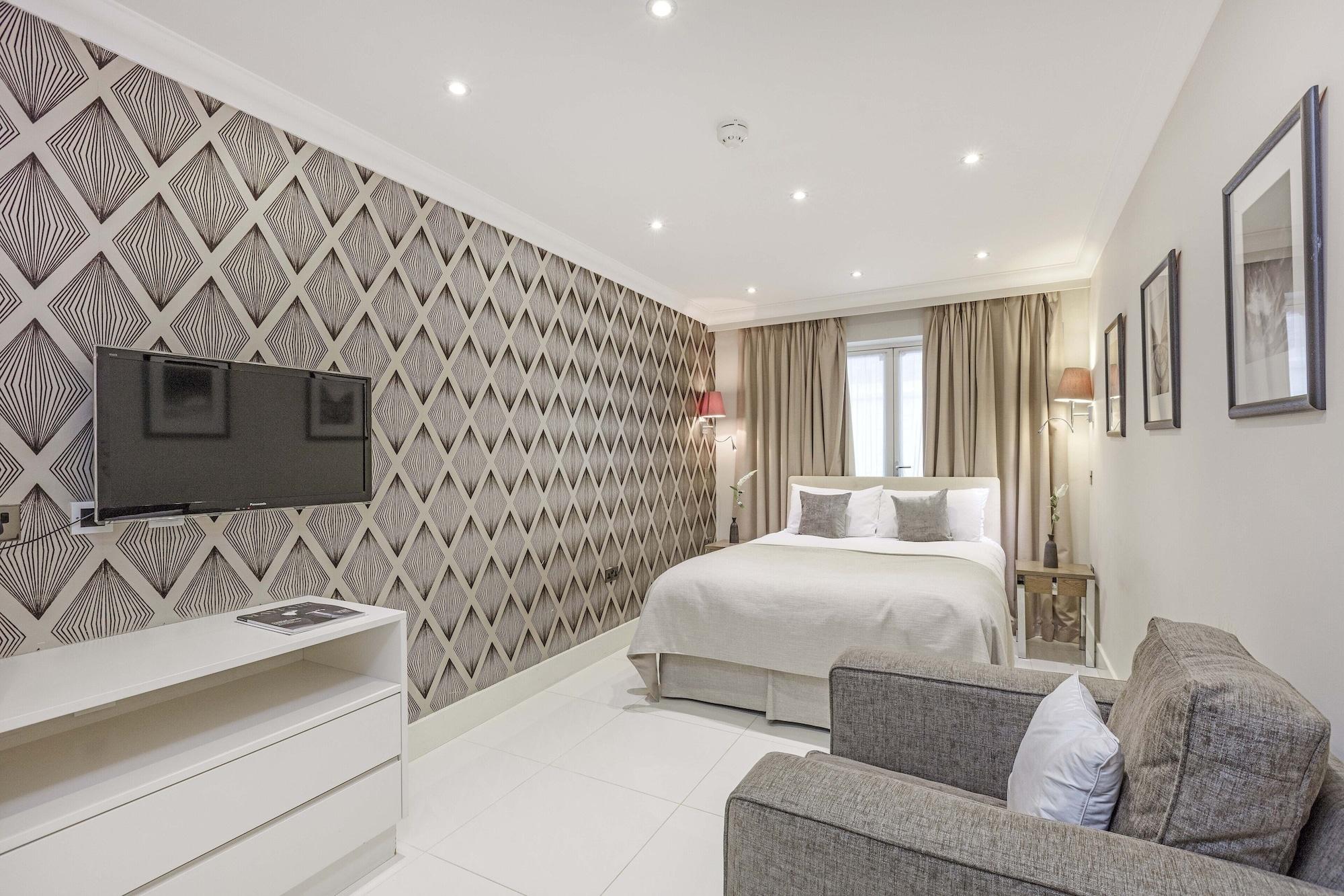 Ashburn Court Лондон